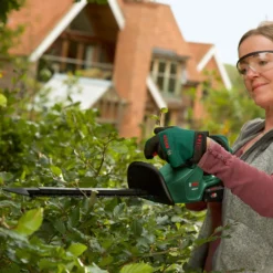 Bosch EasyHedgeCut 18-45 Hedge Trimmer -Garden Decorations and Ornaments Store 13496928 1224961768913606