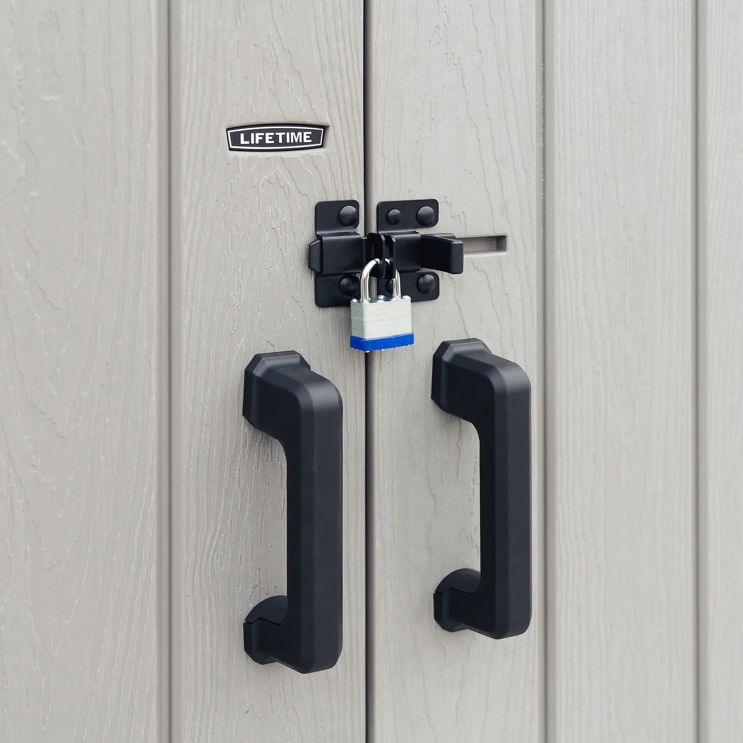 Lifetime Plastic Outdoor Utility Shed 8 Lifetime Plastic Outdoor Utility Shed - Image 8