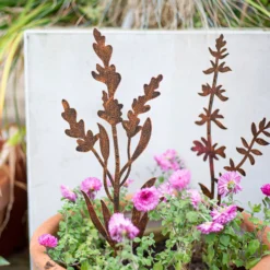 Floral Bronze Ground Stakes - 45cm (Assorted Designs) -Garden Decorations and Ornaments Store 13981009 1475005324775952